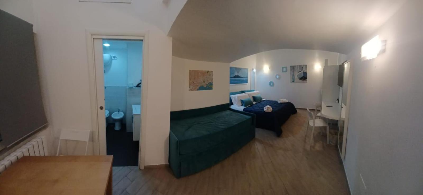 Residenza Plebliscito Apartment Naples Luaran gambar
